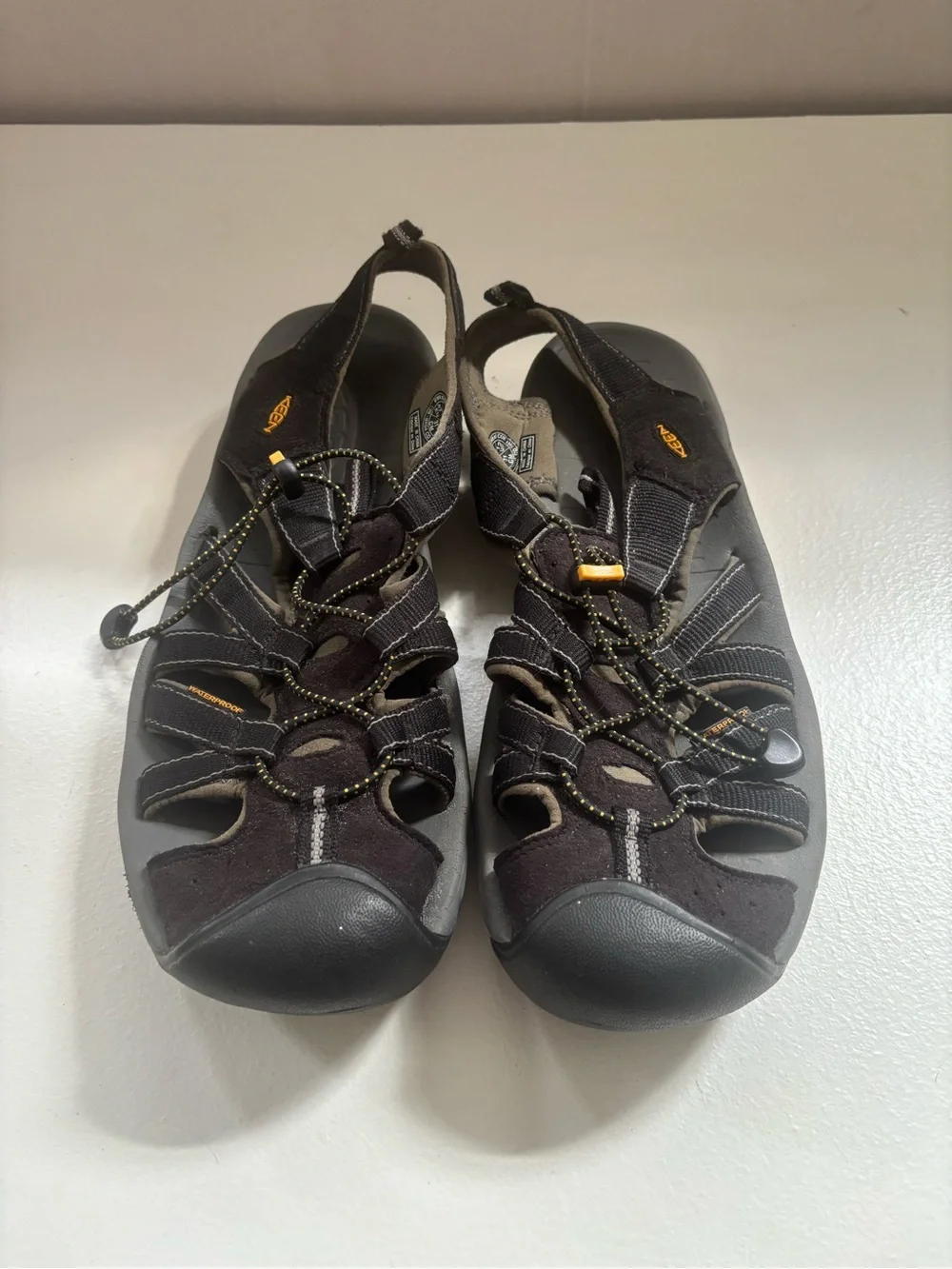 black KEEN Newport H2 Water Sport Hybrid Sandals size 13